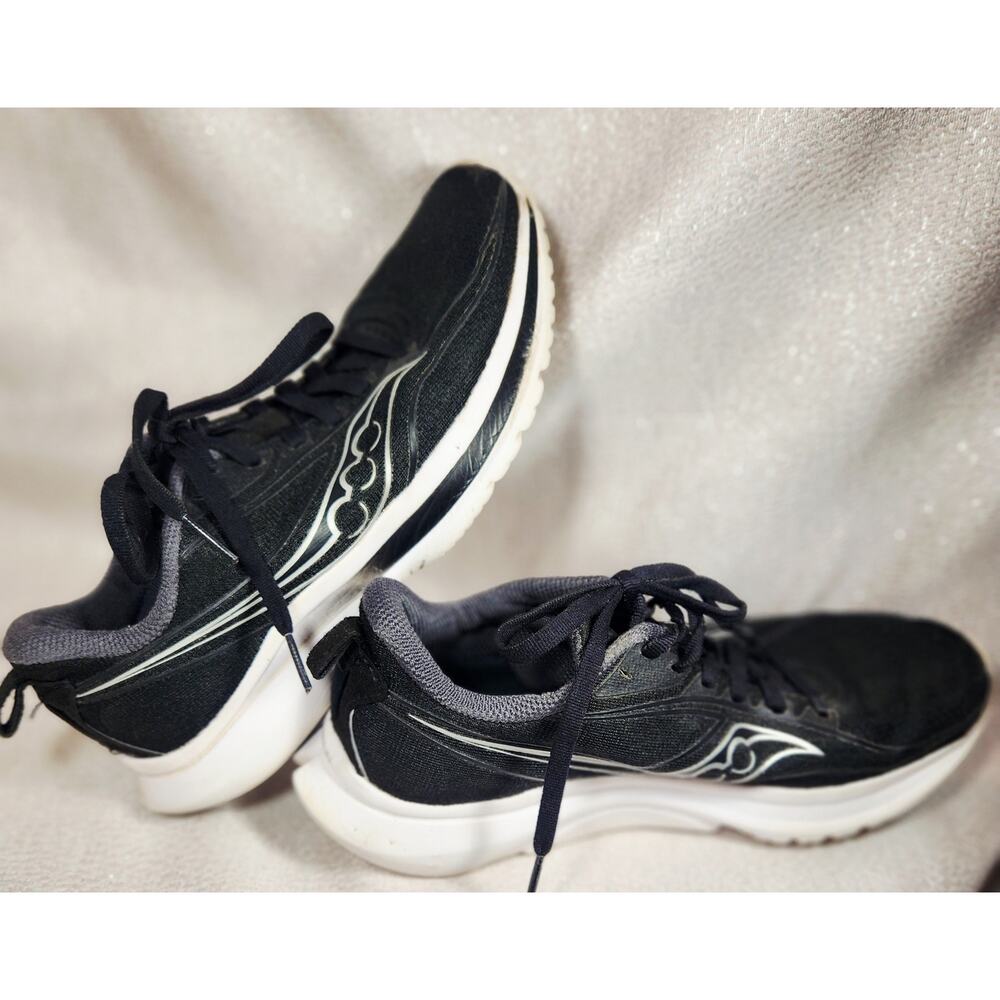 Saucony Women's‎ Size 7 Kinvara 13 Running Shoe
